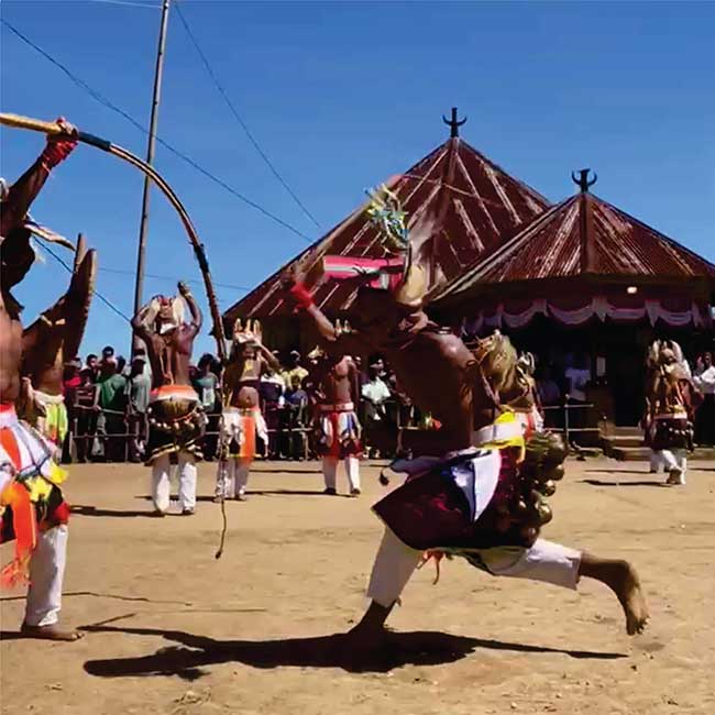witnessing manggaraian tradisional caci dance on a private flores cultural and nature tours